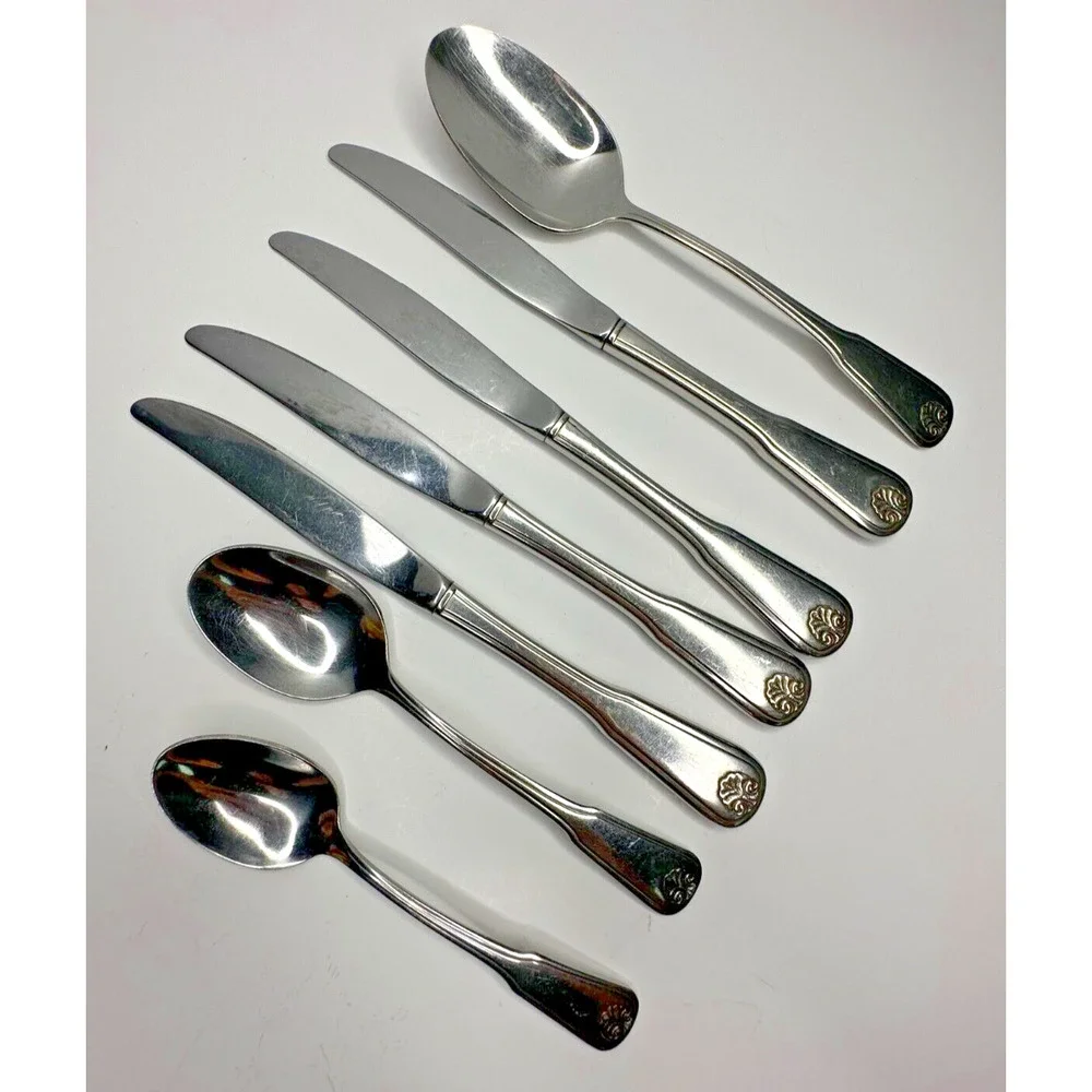 WM A Rogers Deluxe Fiddle Shell Stainless Flatware Replacement 7 PC Knife Spoon